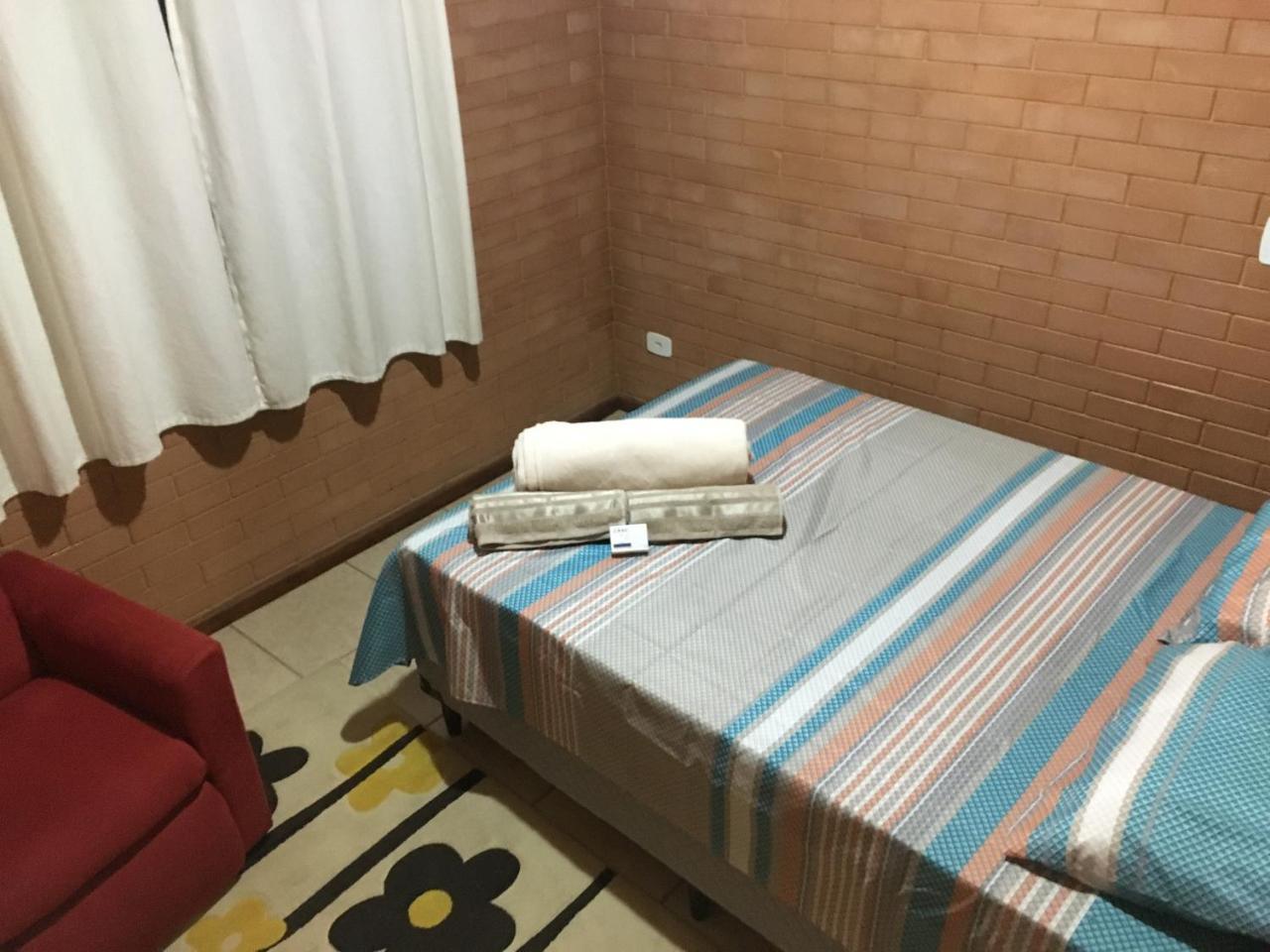 سوكورو Chacara 4 Quartos Com Piscina المظهر الخارجي الصورة